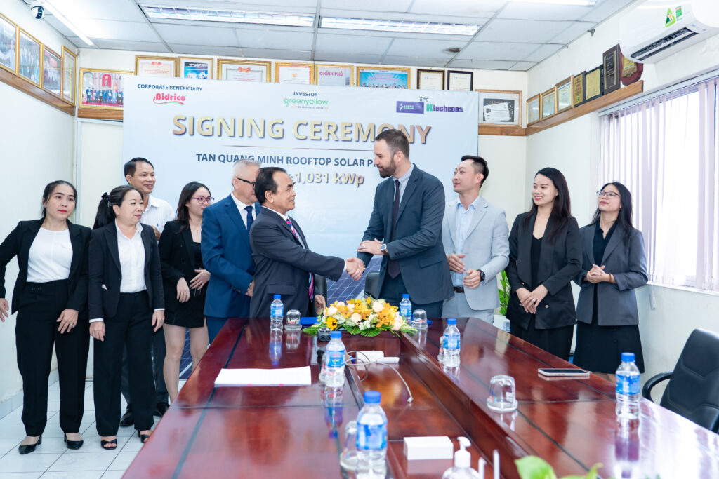Lễ Ký Kết Hợp Đồng Mua Bán Điện Công ty TNHH SX&TM Tân Quang Minh 1 GreenYellow Việt Nam | Shift To Profitable Energy Lễ Ký Kết Hợp Đồng Mua Bán Điện Công ty TNHH SX&TM Tân Quang Minh