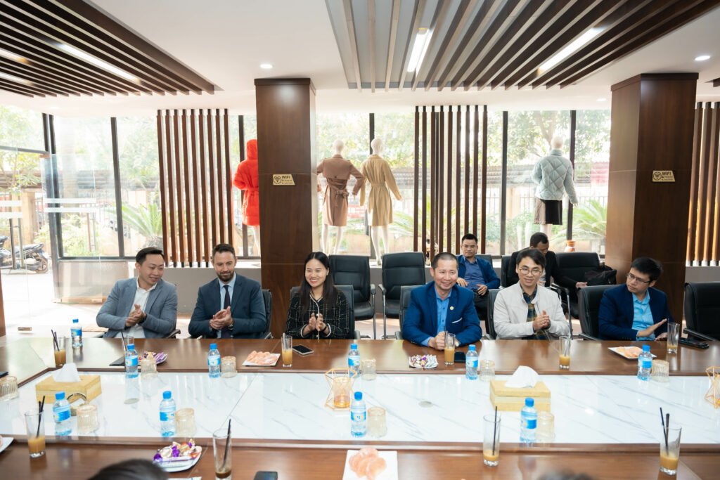 Signing Ceremony of Power Purchase Agreement (PPA) with Bac Giang LNG Garment Corporation