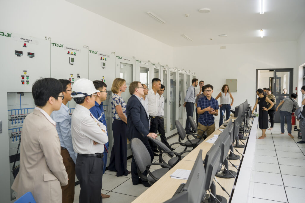 Cat Hiep Solar Power Plant Official Delegation Visit