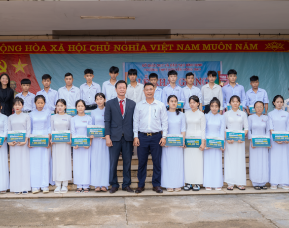 Chương Trình CSR Trao Tặng Học Bổng Học Sinh Nghèo Vượt Khó 2023