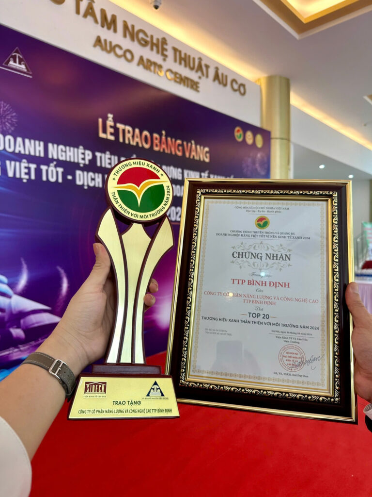 Top 20 Thương Hiệu Xanh Thân Thiện Với Môi Trường Năm 2024 1 GreenYellow Việt Nam | Shift To Profitable Energy z5753007275388 48c7b3785cda98b2064163c23f6d6c07 GreenYellow Việt Nam | Shift To Profitable Energy
