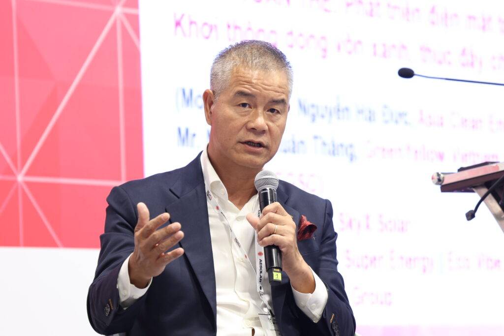 Ông Nguyễn Xuân Thắng tại Solar & Storage Live 2025