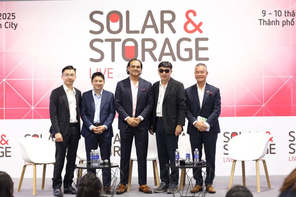 Ông Nguyễn Xuân Thắng tại Solar & Storage Live 2025